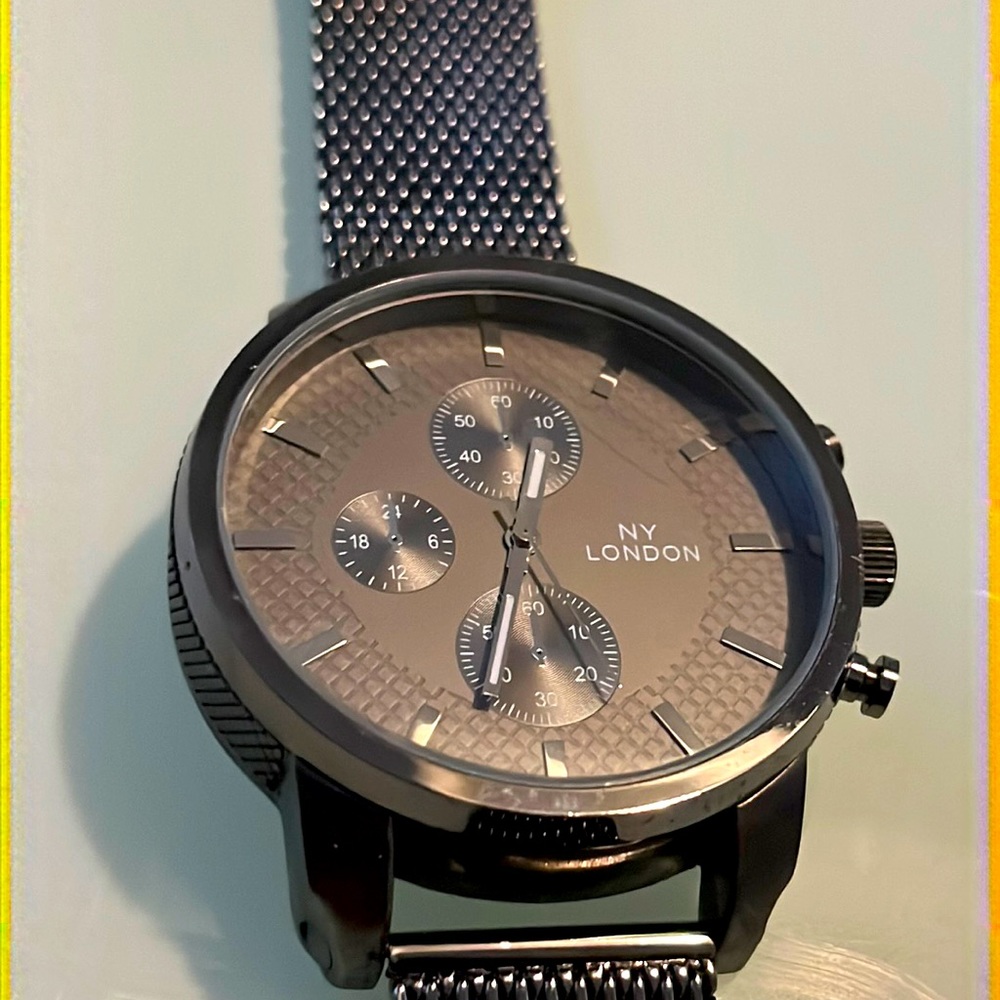 NY London 1476 Mens Cephid Collection Grey Gunmetal Mesh Watch